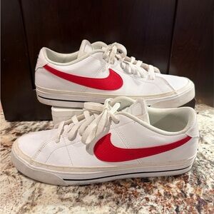 *PRE-OWNED* Nike Men's Size 12 Court Legacy Next Nature Leather Red Logo
